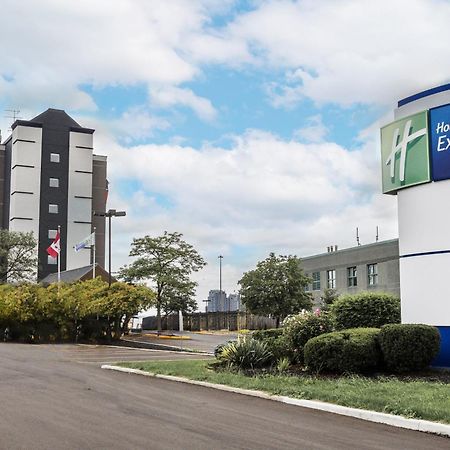 Holiday Inn Express Toronto-North York By Ihg Dış mekan fotoğraf