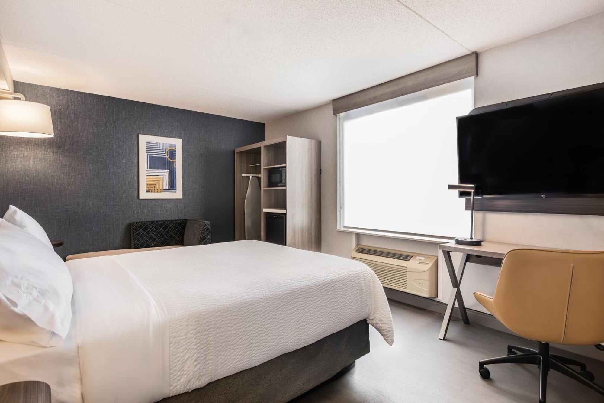 Holiday Inn Express Toronto-North York By Ihg Dış mekan fotoğraf