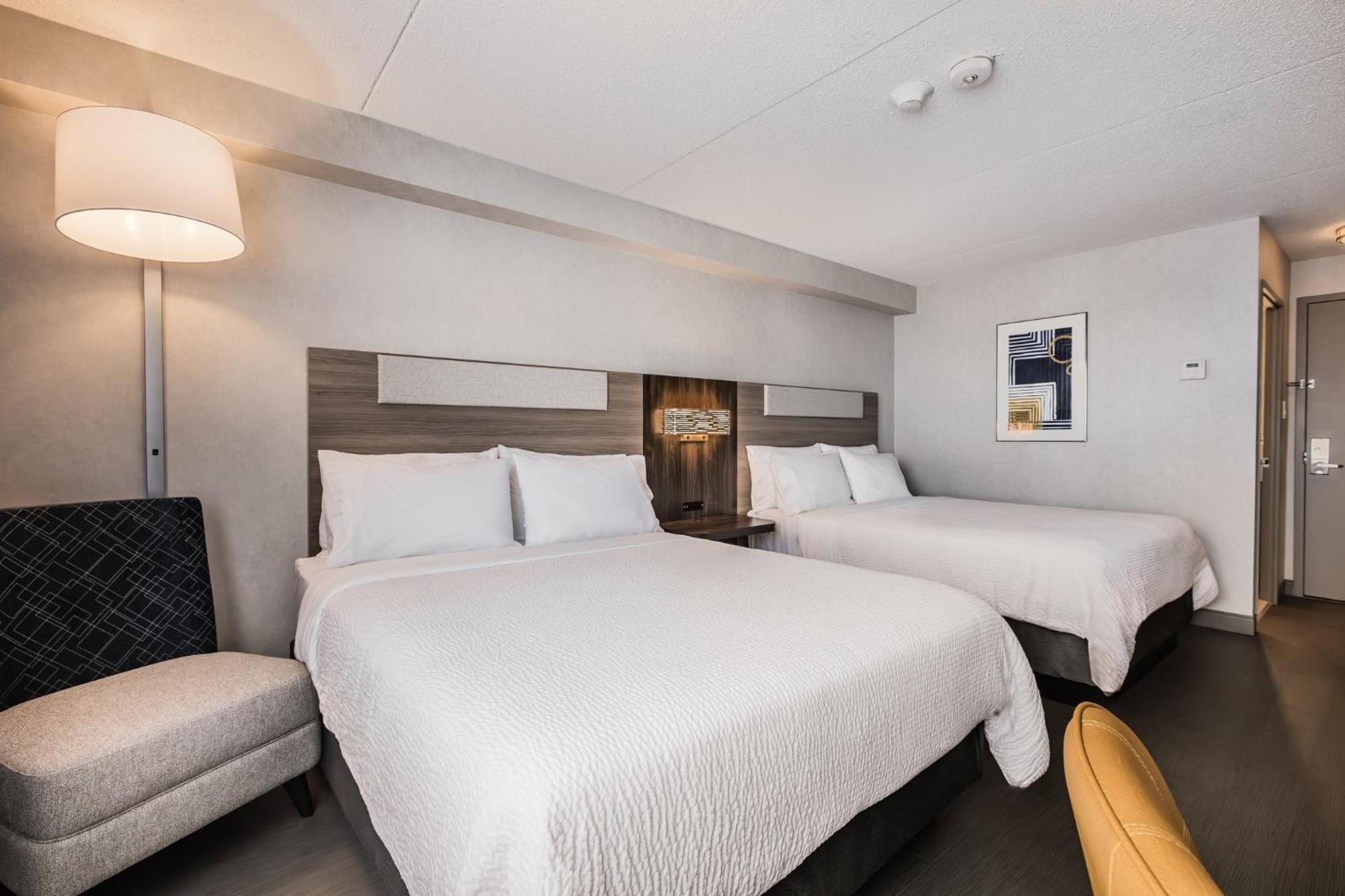 Holiday Inn Express Toronto-North York By Ihg Dış mekan fotoğraf