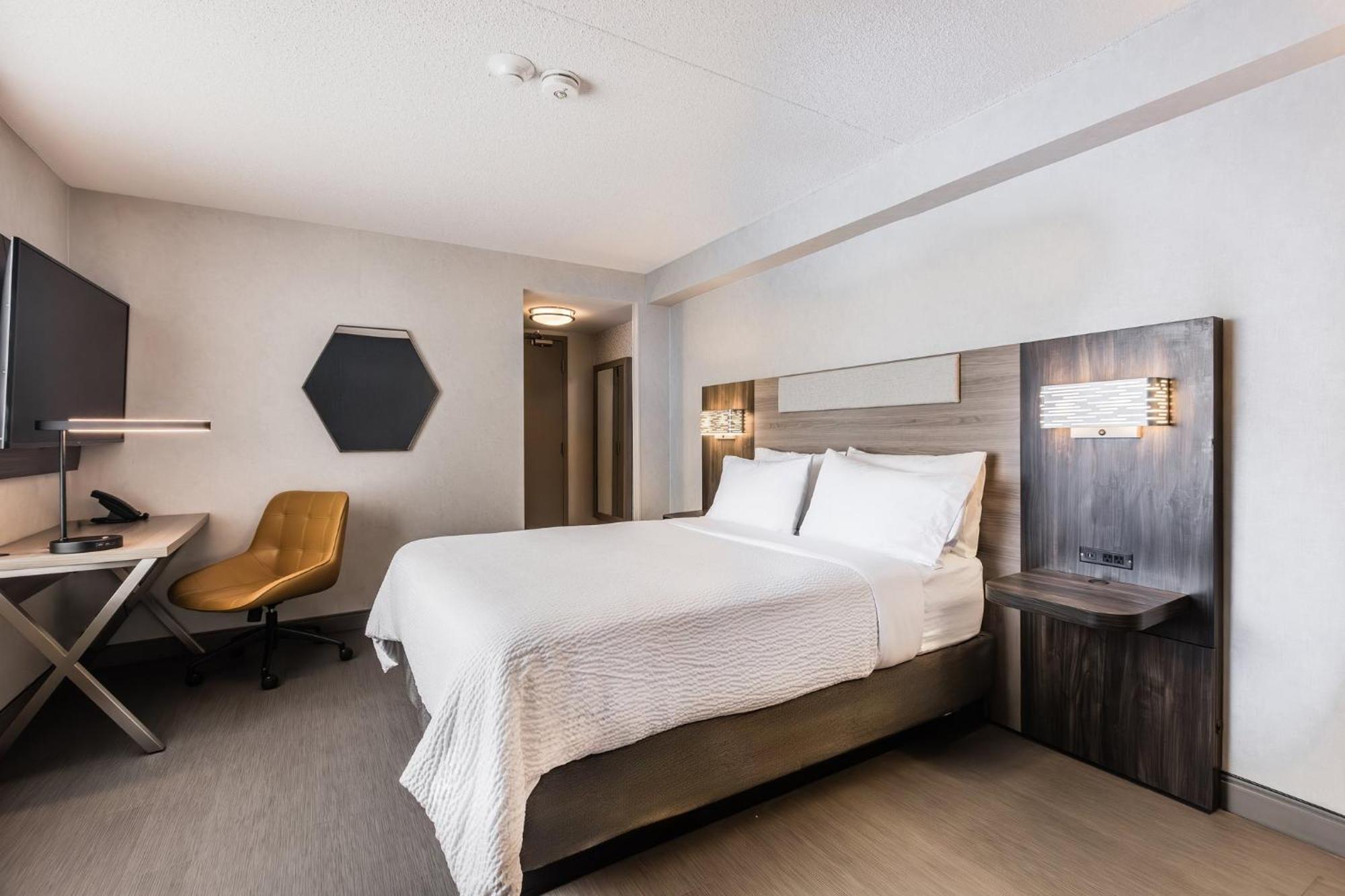 Holiday Inn Express Toronto-North York By Ihg Dış mekan fotoğraf