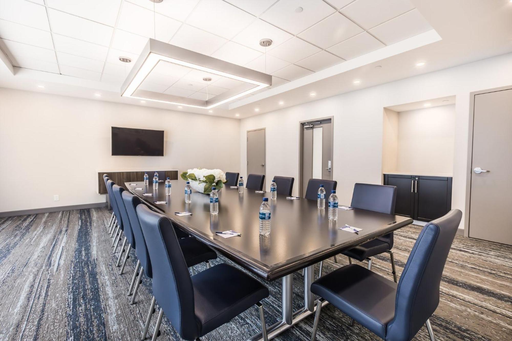 Holiday Inn Express Toronto-North York By Ihg Dış mekan fotoğraf