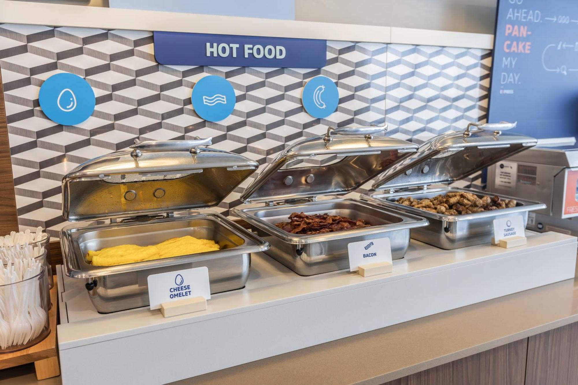 Holiday Inn Express Toronto-North York By Ihg Dış mekan fotoğraf