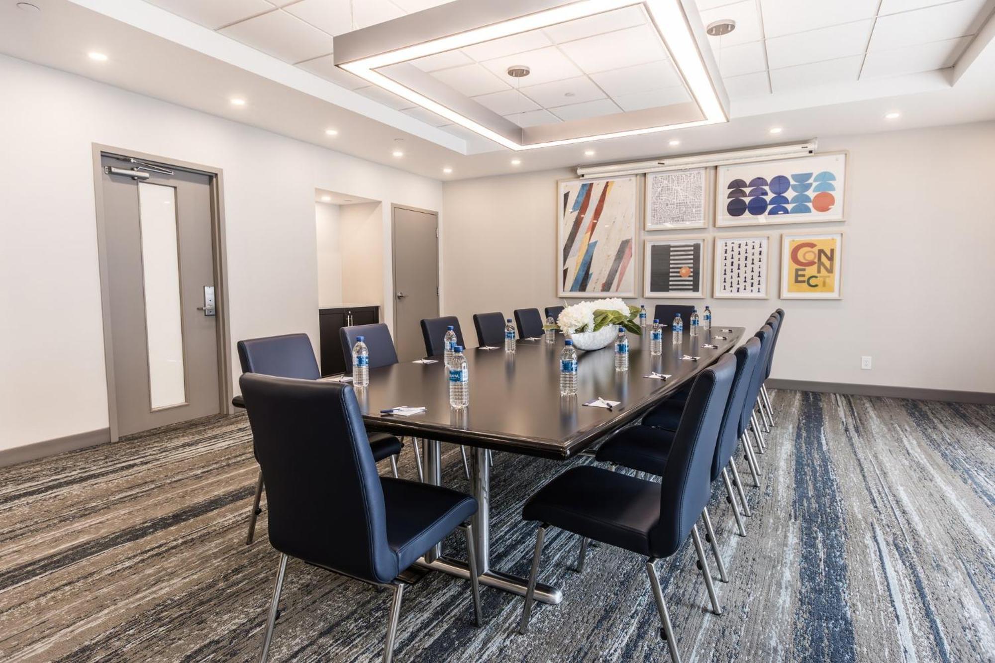 Holiday Inn Express Toronto-North York By Ihg Dış mekan fotoğraf